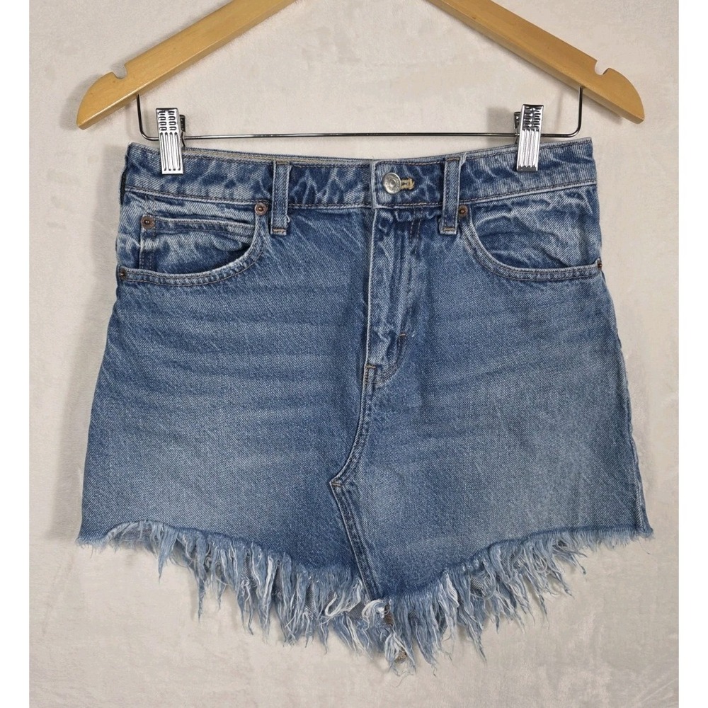 Free People We The Free Denim Mini Skirt 26 High Rise Raw Frayed Hem Blue Jean - Picture 2 of 11